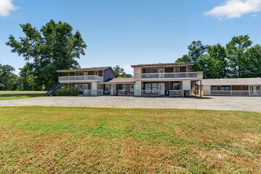 More Photos Of 505 Bub Hayner Rd, Karnack Apartments For Sale