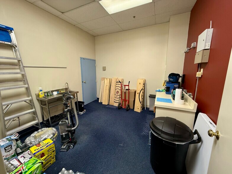 More Photos Of 196 2nd Ave, Gloversville General Retail For Sale