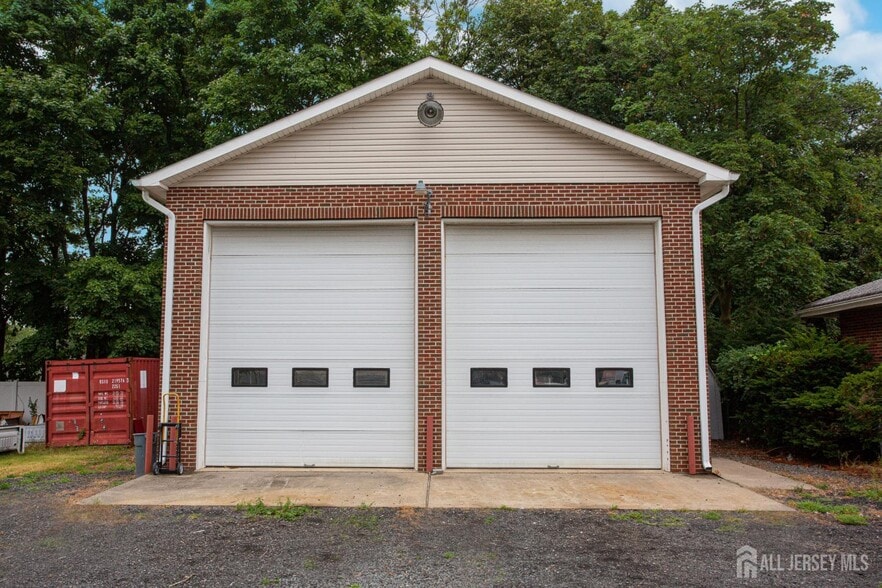 More Photos Of 2070-2078 State Route 35, South Amboy, NJ 08879, South Amboy Auto Repair For Lease