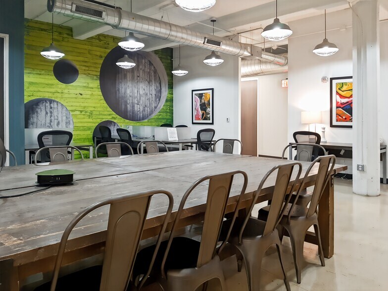 More Photos Of 342 N Water St, Milwaukee Coworking Space