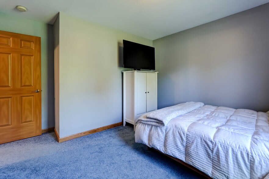 More Photos Of 1262 Fitzpatrick Rd, Auburn Specialty For Sale