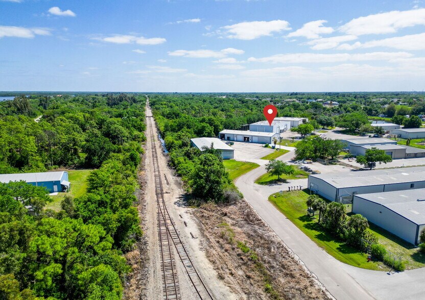 More Photos Of 5524 Independence Ct, Punta Gorda Warehouse For Sale