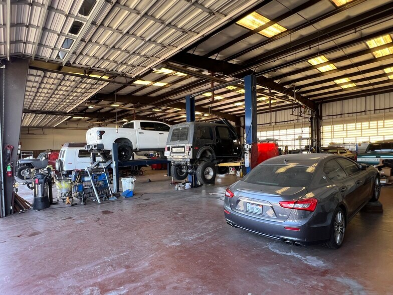 More Photos Of 248 E Kettleman Ln, Lodi Auto Dealership For Sale