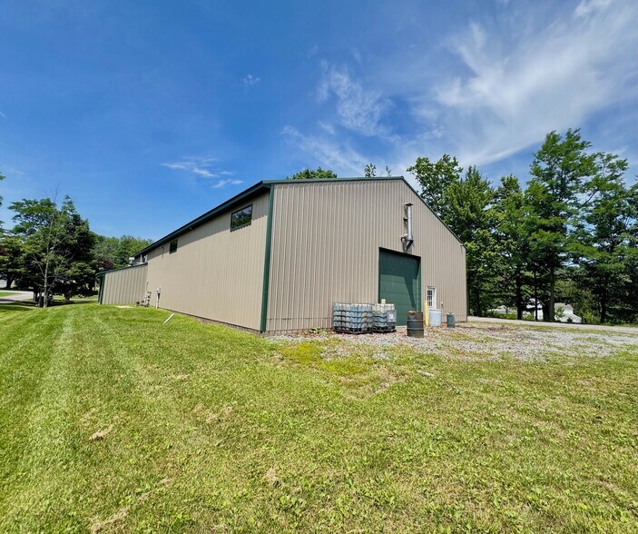 More Photos Of 7 Canaan Rd, Waymart Auto Repair For Sale