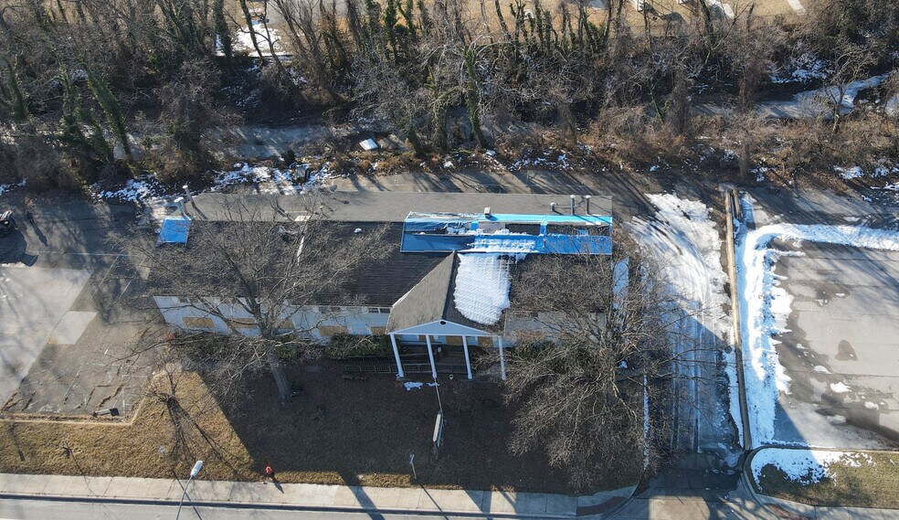 More Photos Of 5820 Southwestern Blvd, Halethorpe Flex For Sale