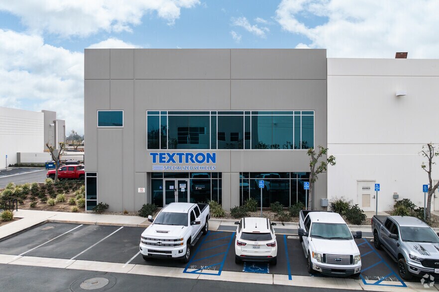 More Photos Of 10317 Birtcher Dr, Jurupa Valley Warehouse For Lease