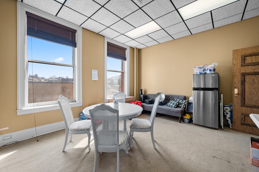 More Photos Of 24 W 6th Ave, Helena Office For Lease