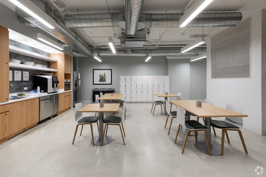 More Photos Of 175 Pearl St, Brooklyn Office For Lease