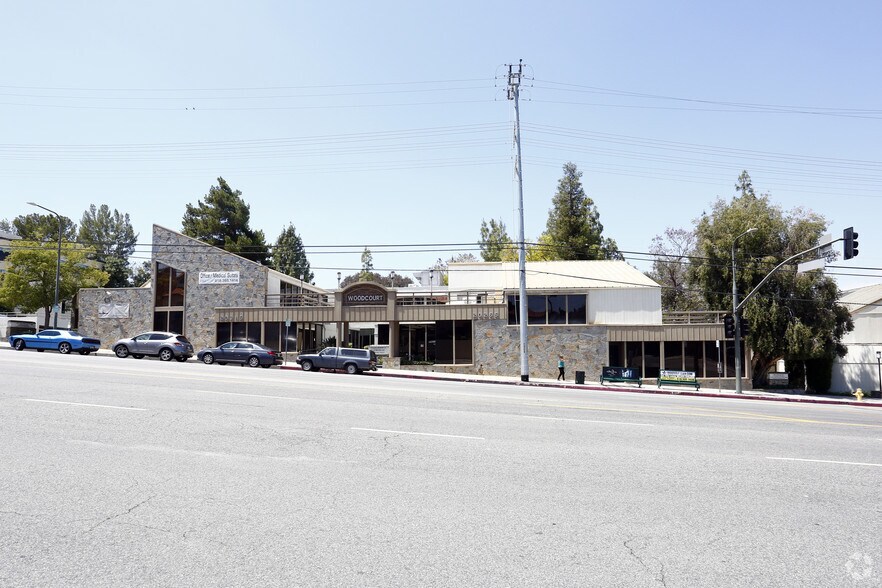 Primary Photo Of 20265 Ventura Blvd, Woodland Hills Office For Lease