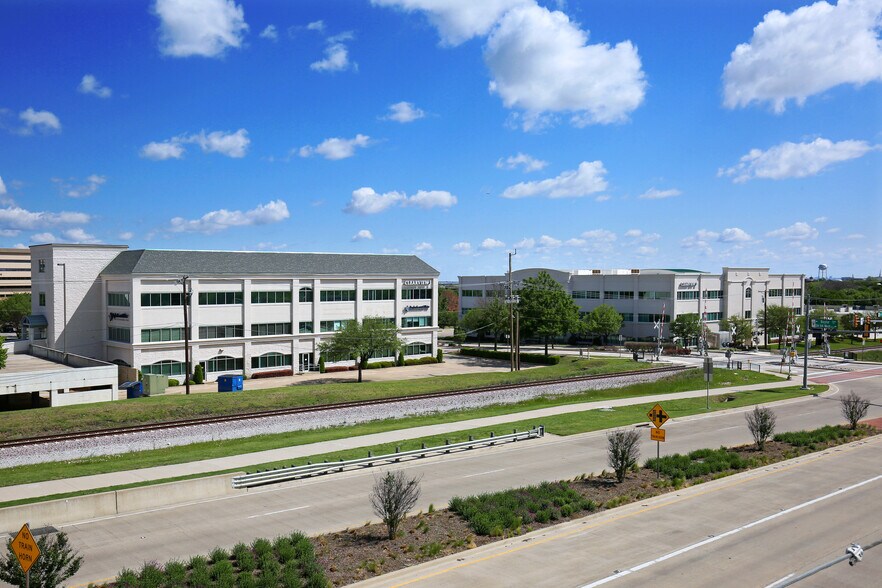 More Photos Of 1643 Lancaster Dr, Grapevine Medical For Lease