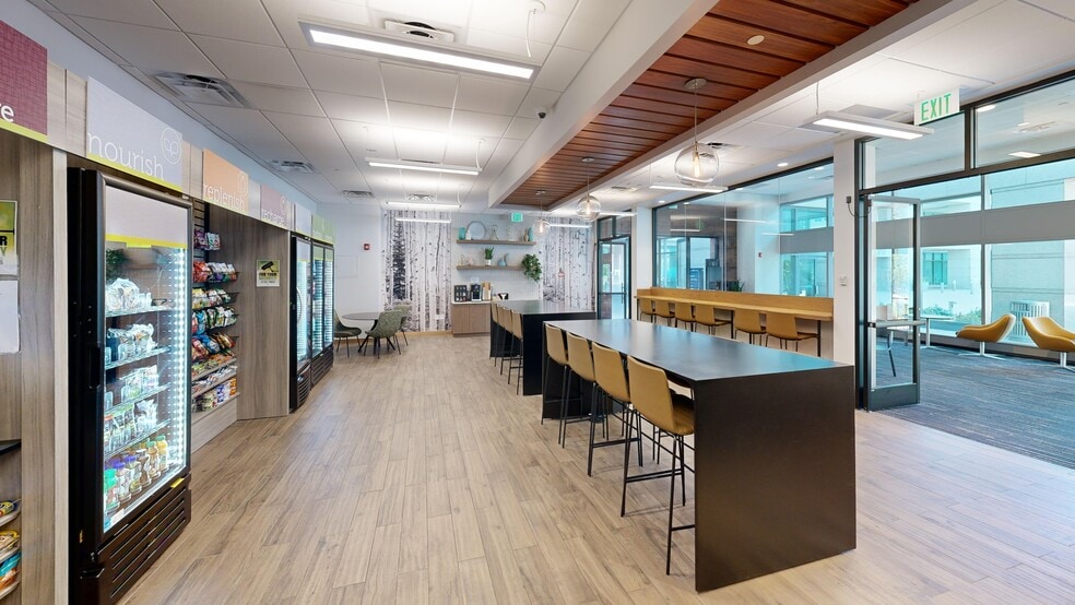 More Photos Of 6400 S Fiddlers Green Cir, Greenwood Village Office For Lease