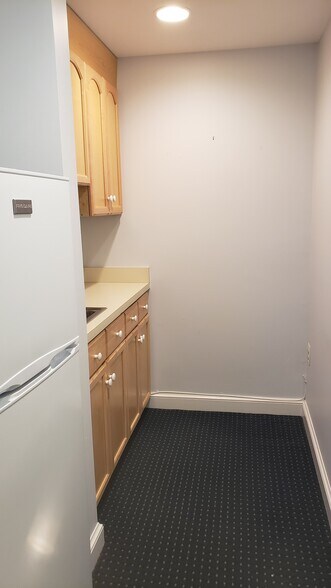 More Photos Of 7657 Leesburg Pike, Falls Church Office For Sale
