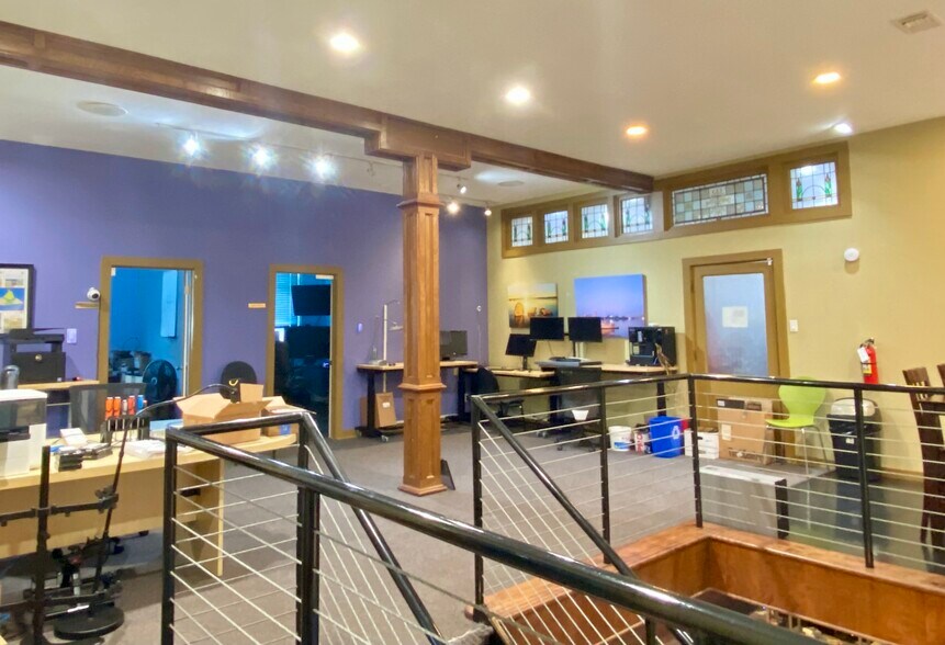 More Photos Of 523 24th St, Galveston Loft Creative Space For Sale