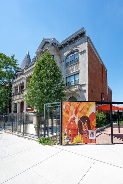 More Photos Of 4706-4714 S King Dr, Chicago Apartments For Sale