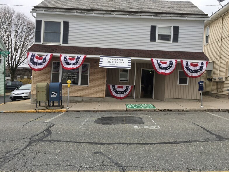 More Photos Of 229 S Robinson Ave, Pen Argyl Storefront Retail Residential For Sale