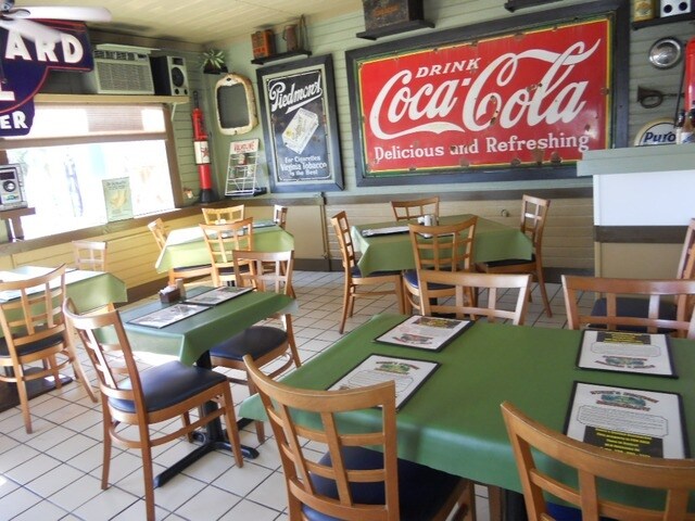 More Photos Of 102 Copeland Ave SW, Everglades City Restaurant For Sale