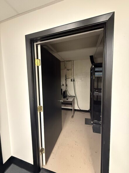 More Photos Of 223 NE Loop 820, Hurst Medical For Sale