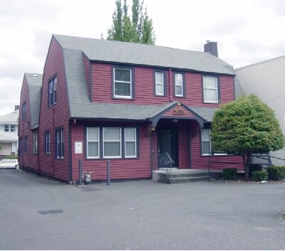 More Photos Of 3151 NE Sandy Blvd, Portland Office For Sale