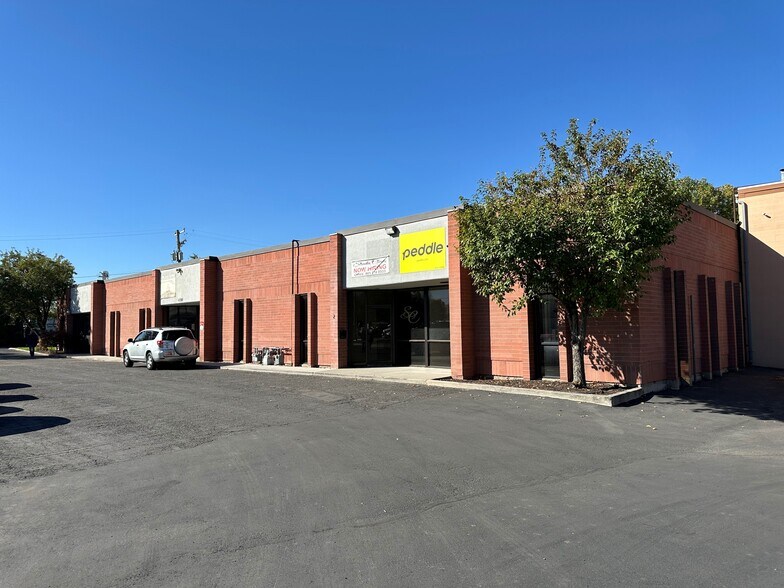 More Photos Of 4100 S West Temple, Salt Lake City Warehouse For Lease
