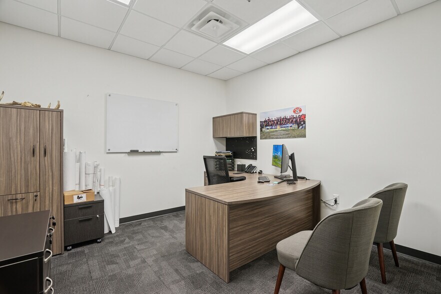 More Photos Of 11591 217th Ave NW, Elk River Office For Lease