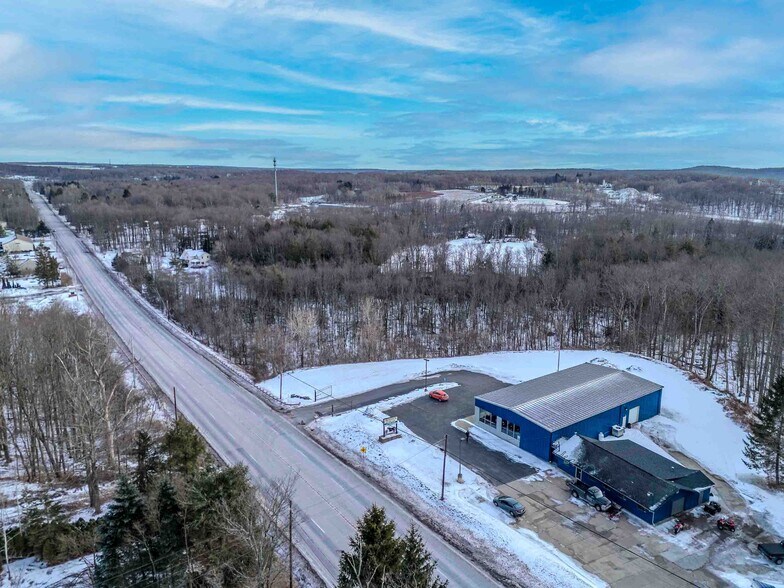 More Photos Of 233 Scranton Pocono Hwy, Moscow Auto Repair For Sale