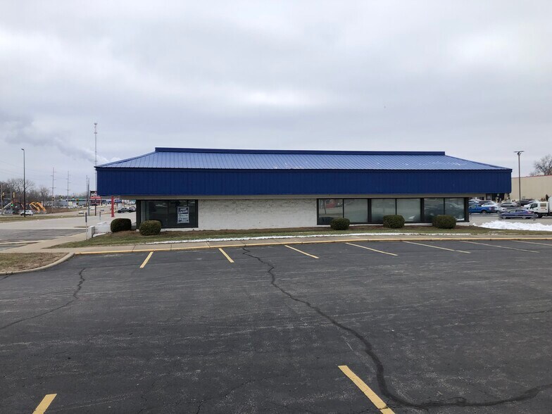 More Photos Of 1401 S Dirksen, Springfield Freestanding For Lease