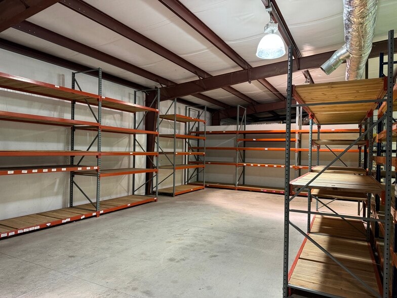 More Photos Of 5200 N Santa Fe Ave, Oklahoma City Manufacturing For Lease