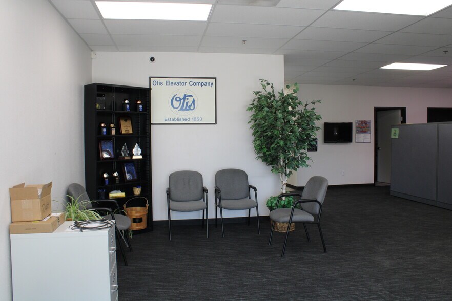 More Photos Of 725 Trademark Dr, Reno Warehouse For Lease