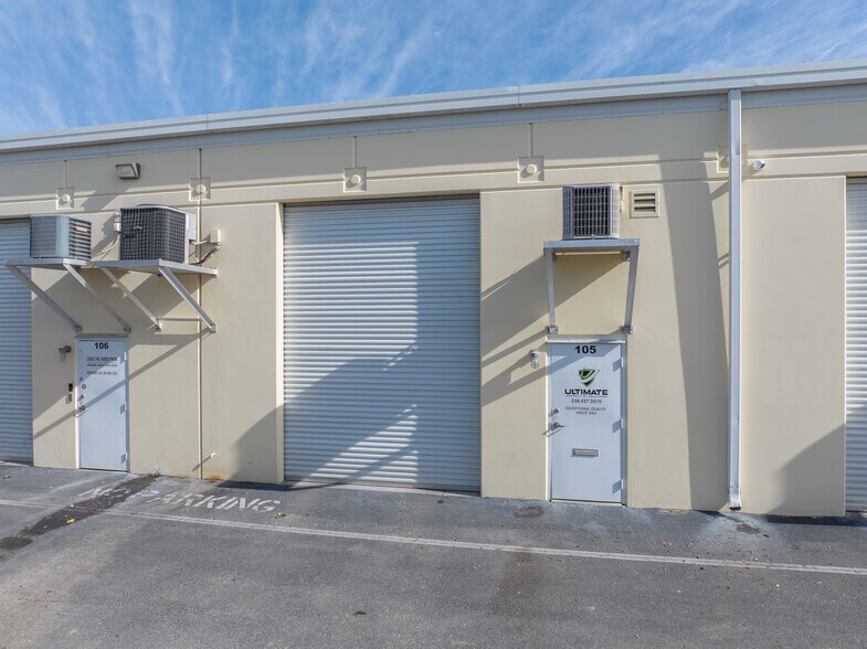 More Photos Of 17000 Alico Commerce Ct, Fort Myers Flex For Sale
