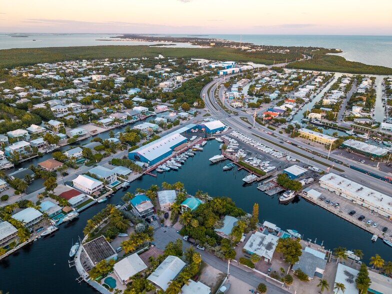 More Photos Of 90400 Overseas Hwy, Tavernier Marina For Sale