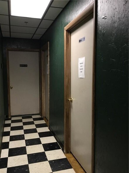 More Photos Of 28 Indian Hwy 144, Broken Bow Truck Stop For Sale