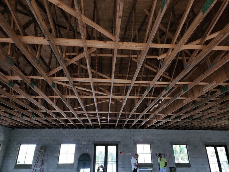 More Photos Of 1400 SE Goldtree Dr, Port Saint Lucie Medical For Sale