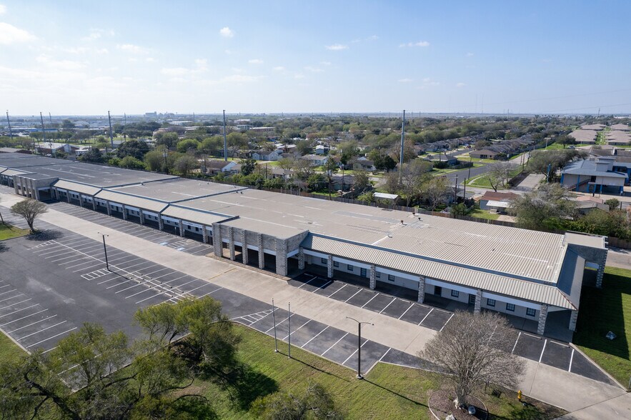 More Photos Of 2209 N Padre Island Dr, Corpus Christi Light Manufacturing For Lease