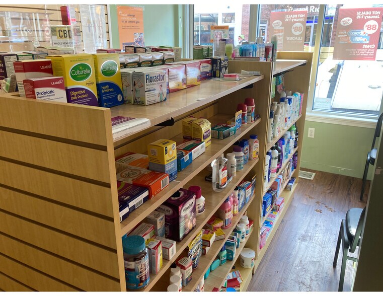 More Photos Of 1631-33 South St, Philadelphia Storefront Retail Office For Sale