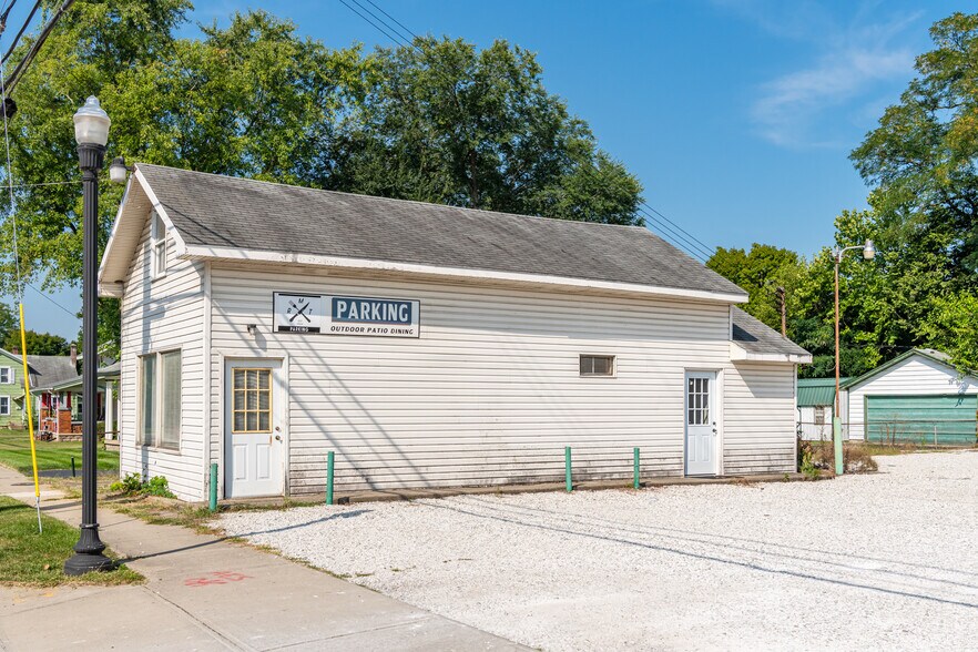 More Photos Of 108-111 W Main St, Medway Restaurant For Sale