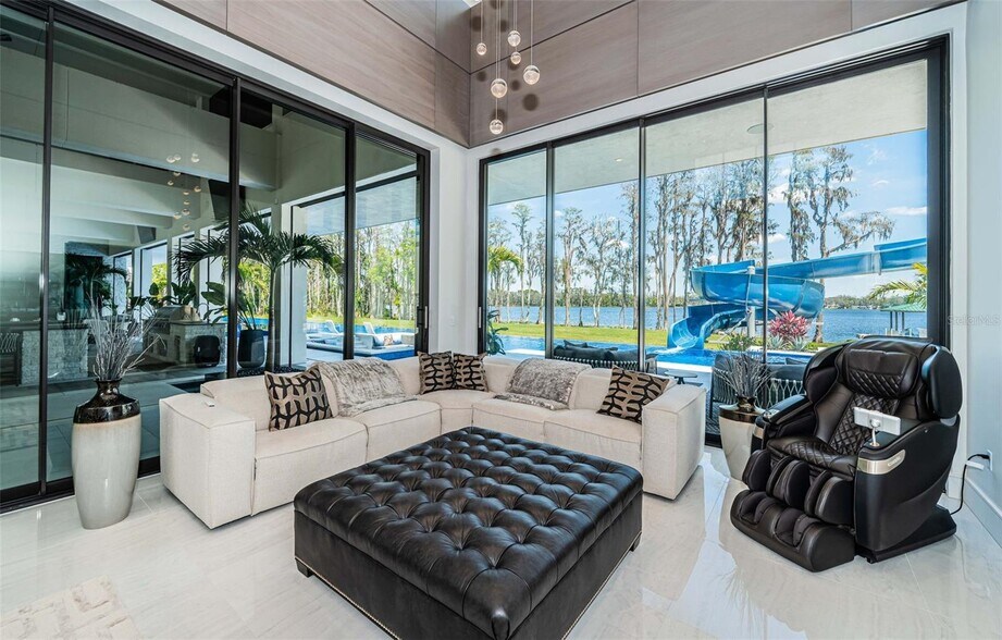 More Photos Of 18725 Jiretz Rd, Odessa Flex For Sale