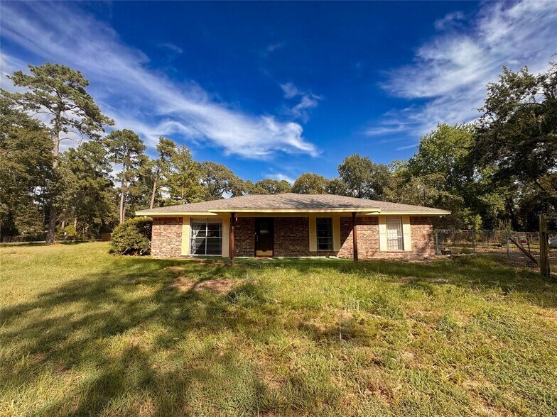 More Photos Of 15331 Lake Lamond Rd, Conroe Flex For Lease