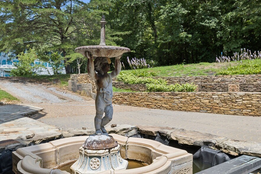 More Photos Of 1374 Peter Pond Rd, Ashland City Lodge Meeting Hall For Sale