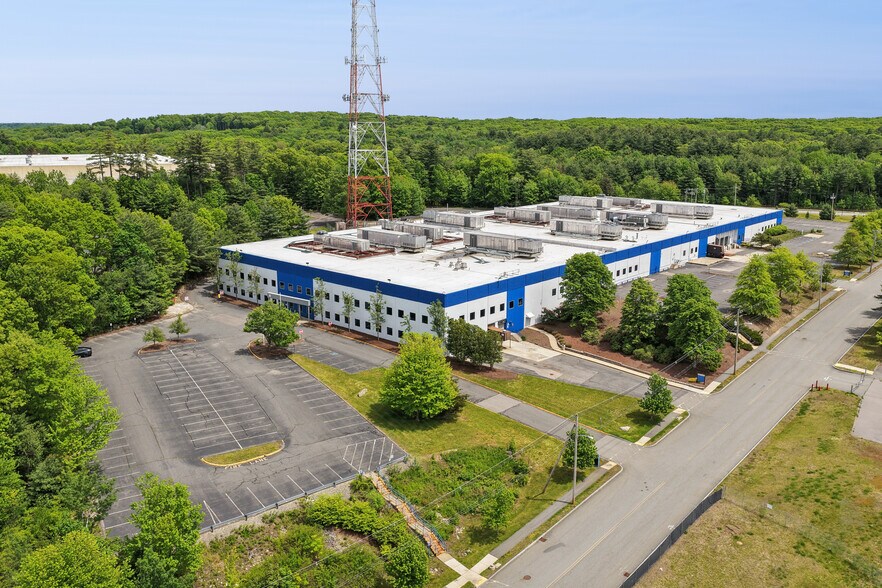 More Photos Of 32 Coslin Dr, Southborough Research And Development For Lease