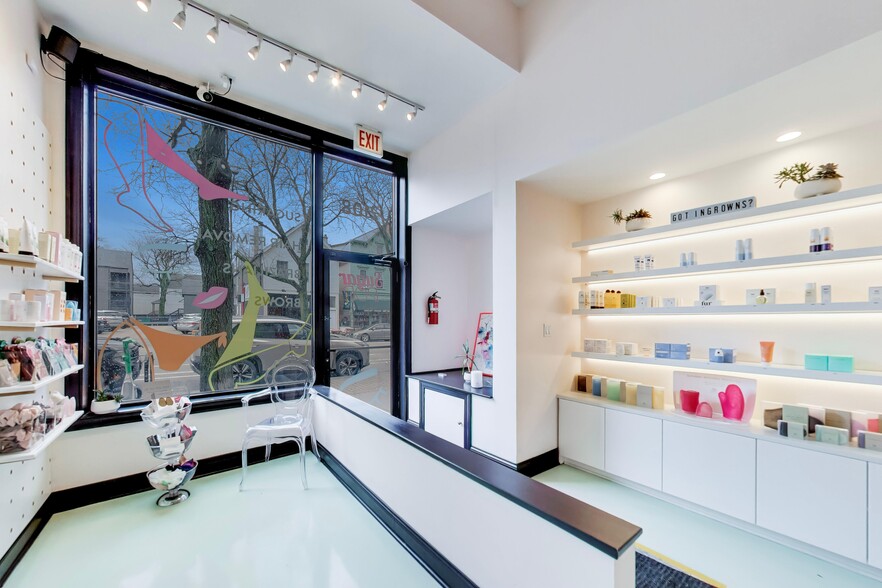 More Photos Of 2108-2110 W Roscoe St, Chicago Storefront Retail Residential For Sale