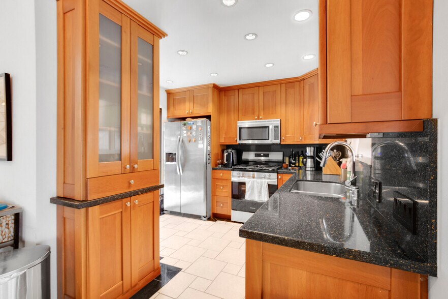 More Photos Of 3903-3905 Via Dolce, Marina del Rey, CA 90292 Via, Marina del Rey Apartments For Sale