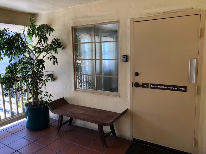 More Photos Of 34700 Pacific Coast Hwy, Dana Point Medical For Lease