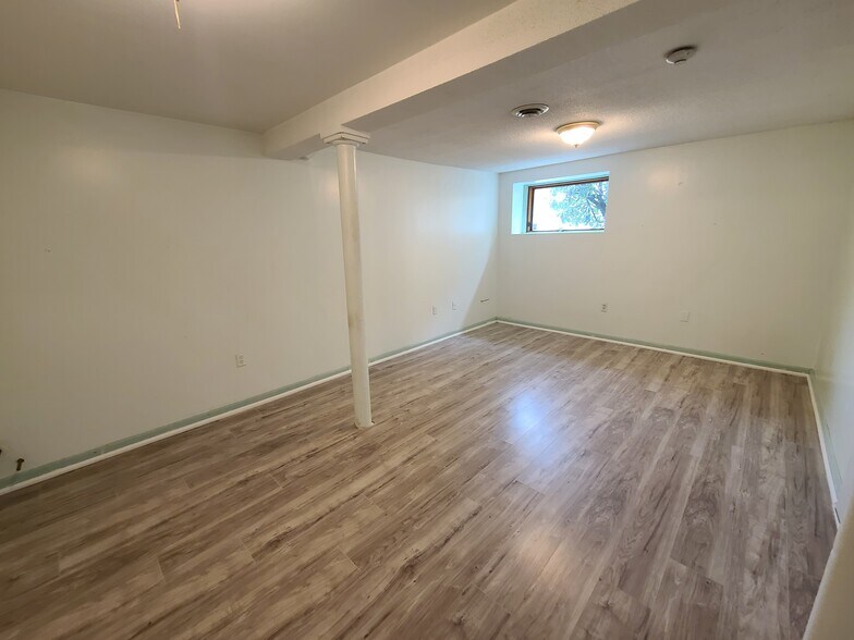 More Photos Of 131 Main St, Hatfield Loft Creative Space For Lease