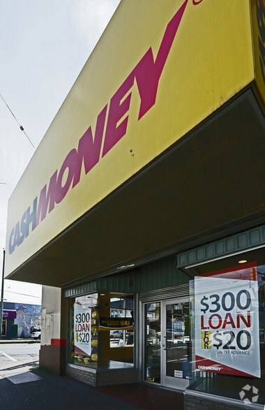 More Photos Of 2390 E Hastings St, Vancouver Storefront For Lease