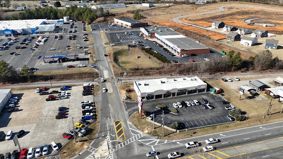 More Photos Of 150 Pearl Dr, LaFayette Restaurant For Sale