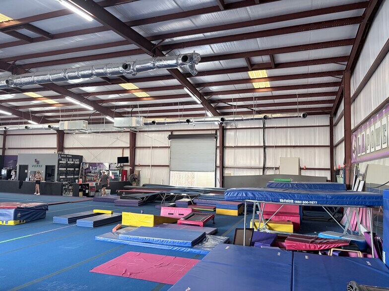 More Photos Of 65 Kelli Clark Ct SE, Cartersville Warehouse For Sale