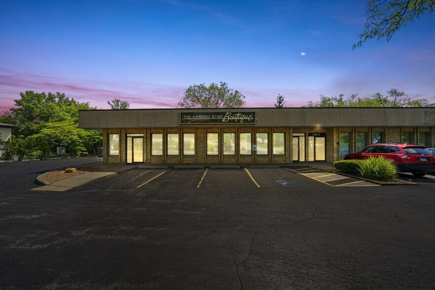 More Photos Of 8650 W 159th St, Orland Park Storefront Retail Office For Lease