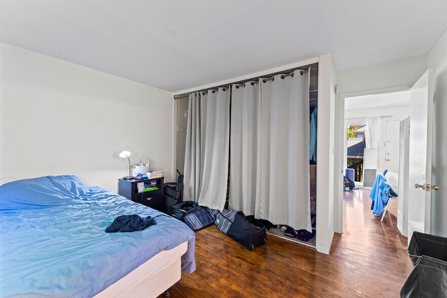More Photos Of 2427 McKinley Ave, Berkeley Apartments For Sale