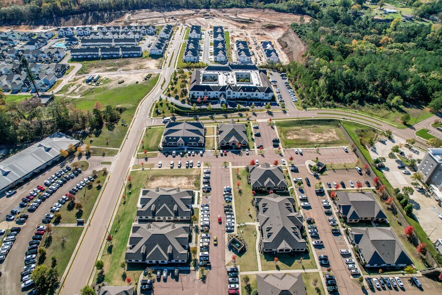 More Photos Of 404 Enterprise Dr, Oxford Medical For Sale