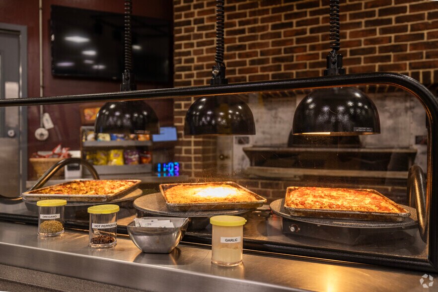 More Photos Of 5701 E Hillsborough Ave, Tampa Office For Lease